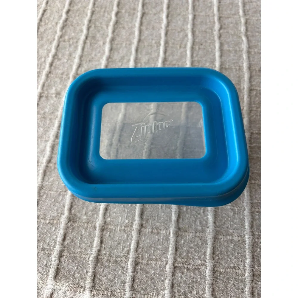 Ziploc VersaGlass food storage container 16 oz blue silicone lid
